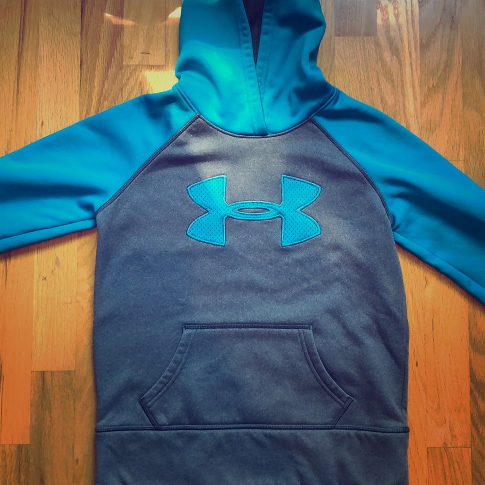Under Armour Sweatshirt
